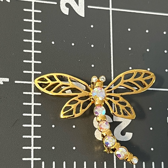 Elegant Gold Dragonfly Brooch with Aurora Borealis - Picture 3 of 4